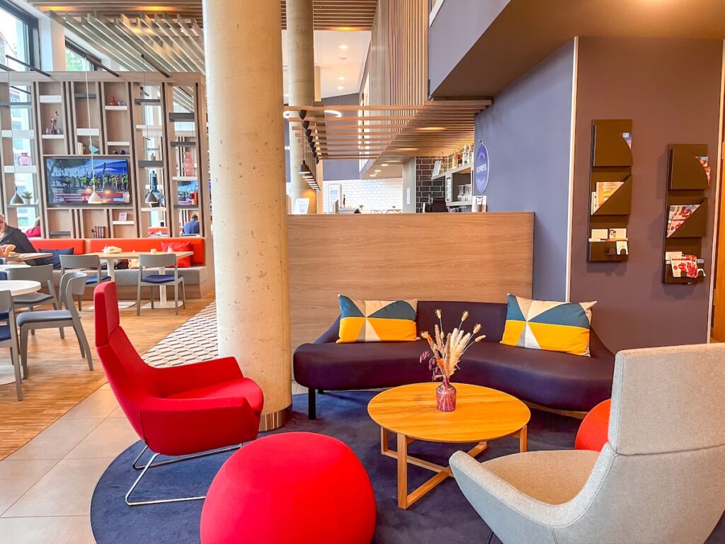 Modern und geschmackvoll: das Holiday Inn