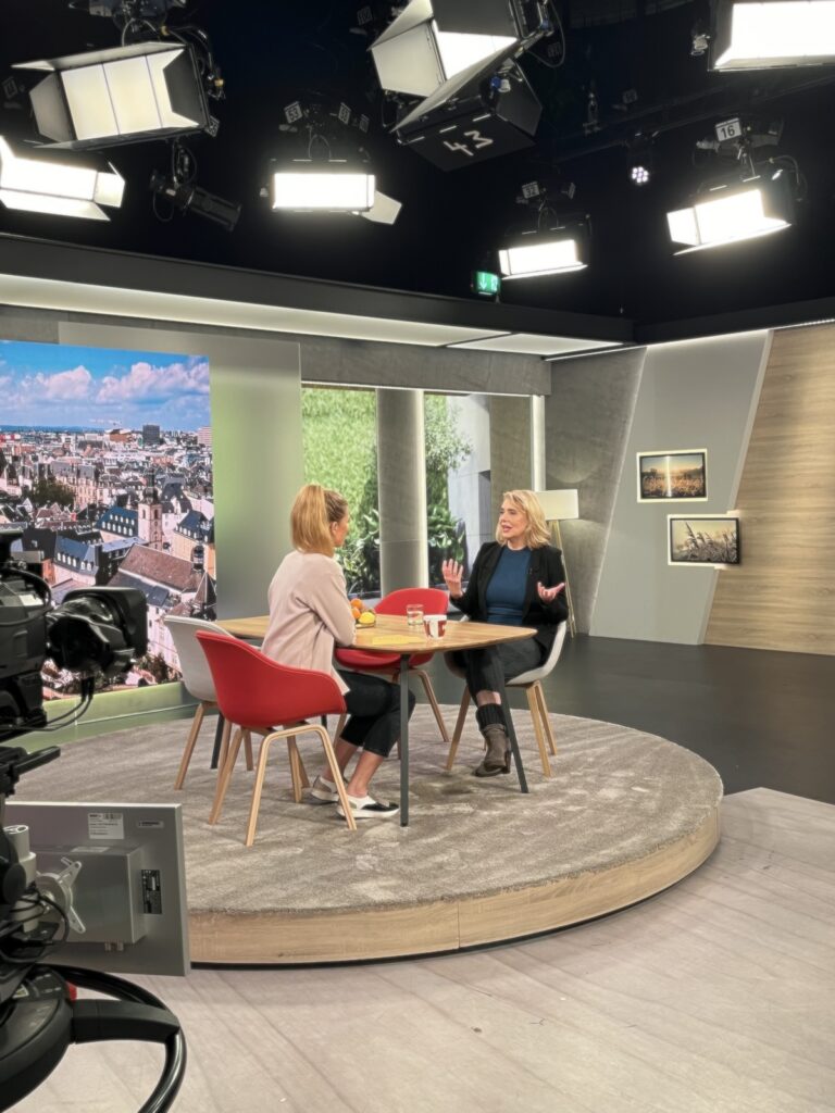 WDR Reiseexpertin Antje live Zimmermann bei Hier und heute