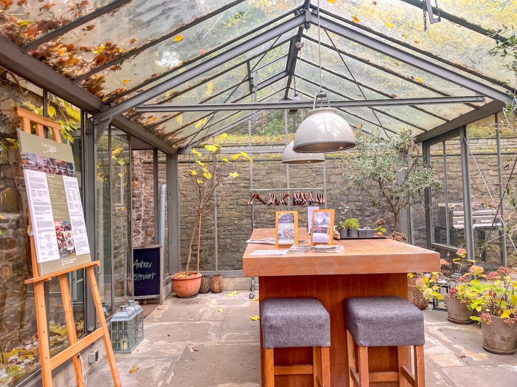 das Café Podest ist ein Restaurant Geheimtipp in Wuppertal