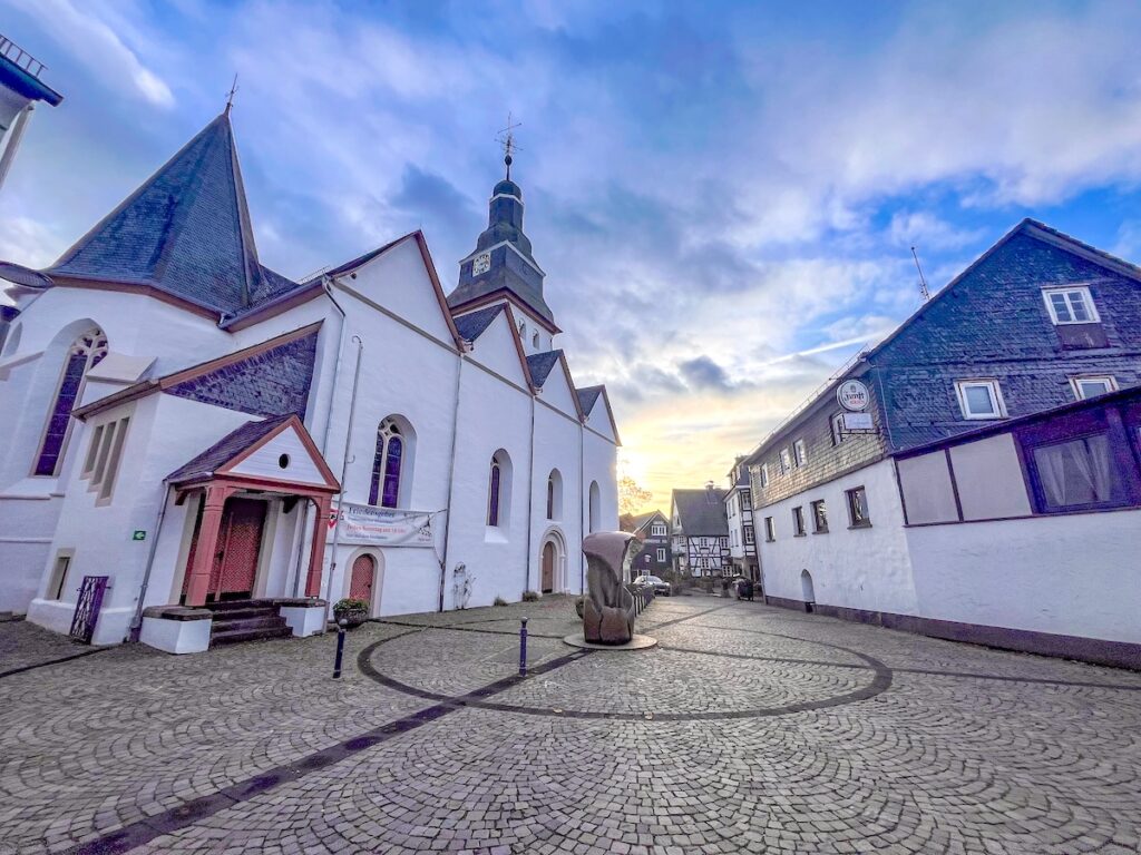 Die 1000-Jährige Dorf- oder auch Schlosskirche in Nümbrecht