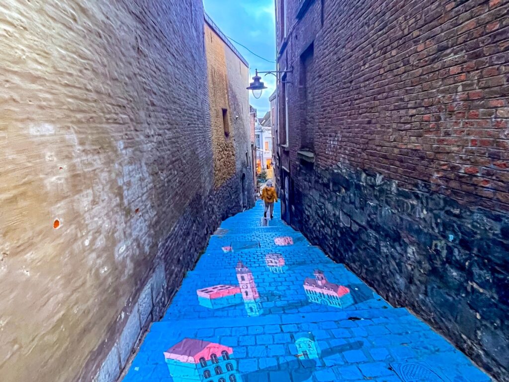 Spektakuläres Graffiti in der Gasse Wallonie