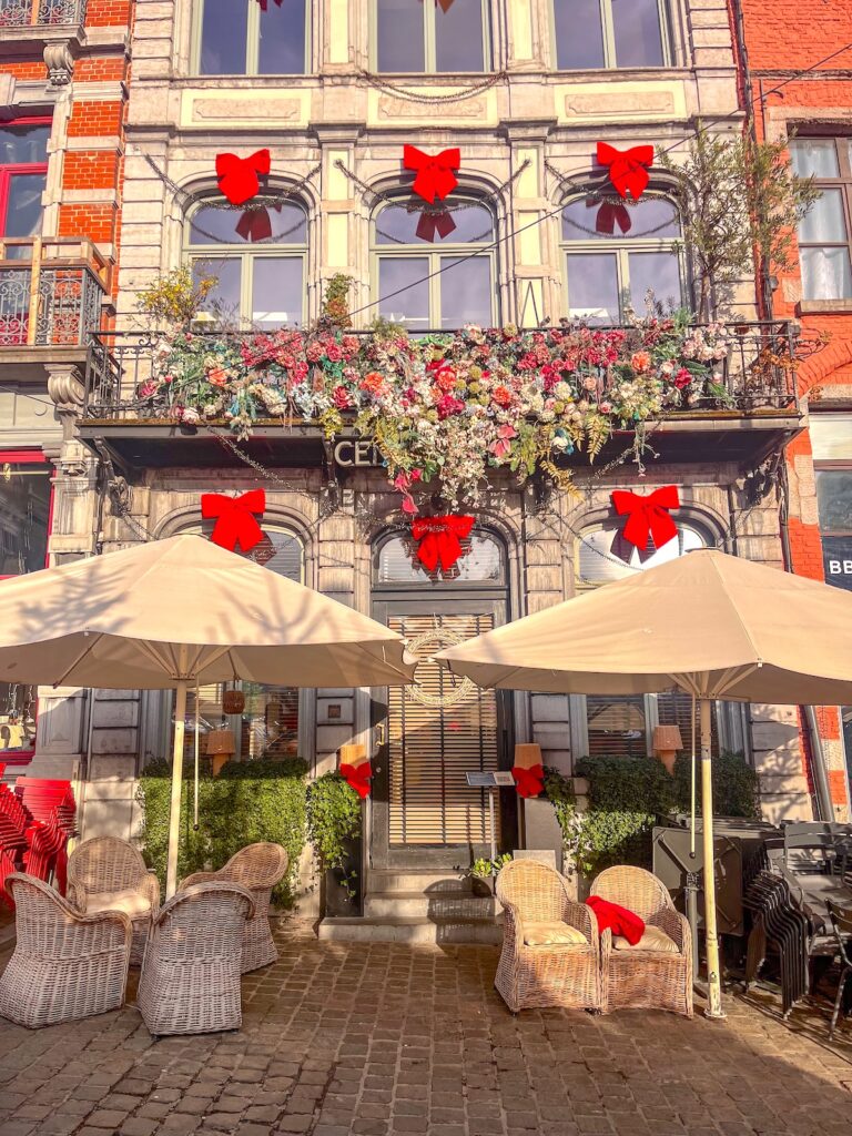 Weihnachten in Belgien - üppiger Schmuck gehört in der Wallonie dazu
