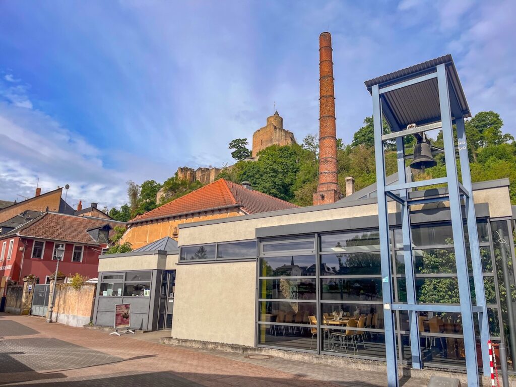 Die alte Glockengießerei Mabilon ist heute ein soziokulturelles Zentrum