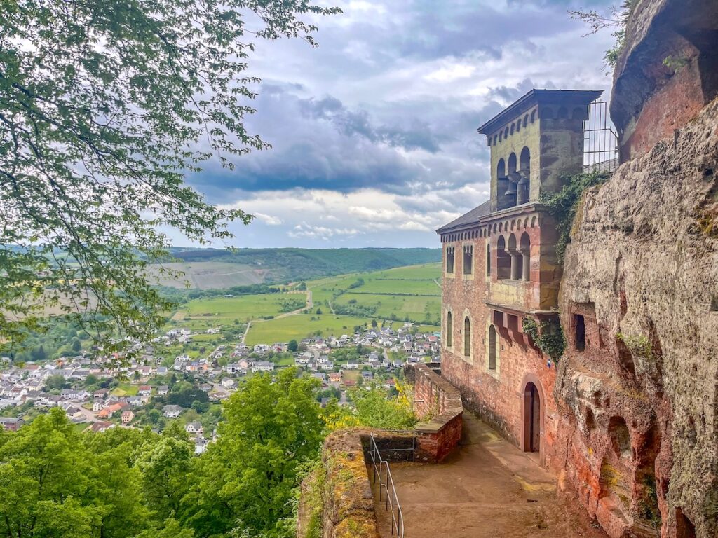 Spektakuläres Adlernest in der Region Saar-Obermosel: Klause Kastel