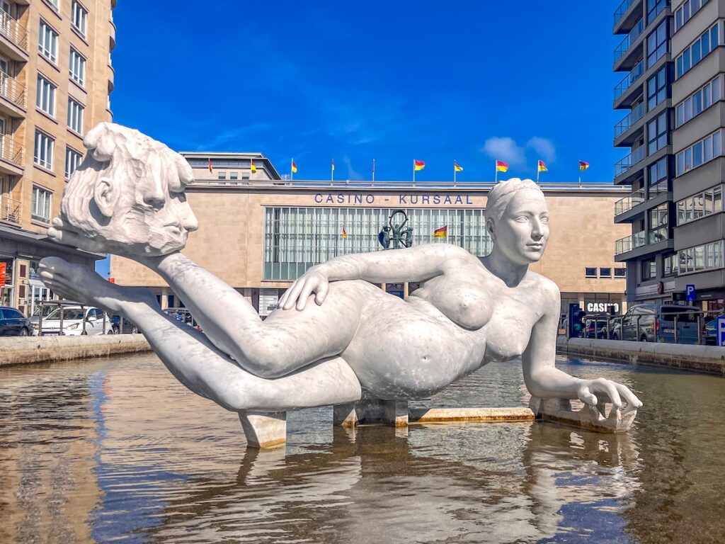 Die Stautr "Mother" in Ostende