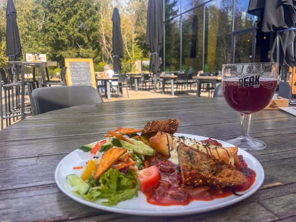 Die Brasserie Belgium Peek Bear
